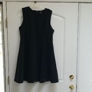 Black Sleevless Dress.